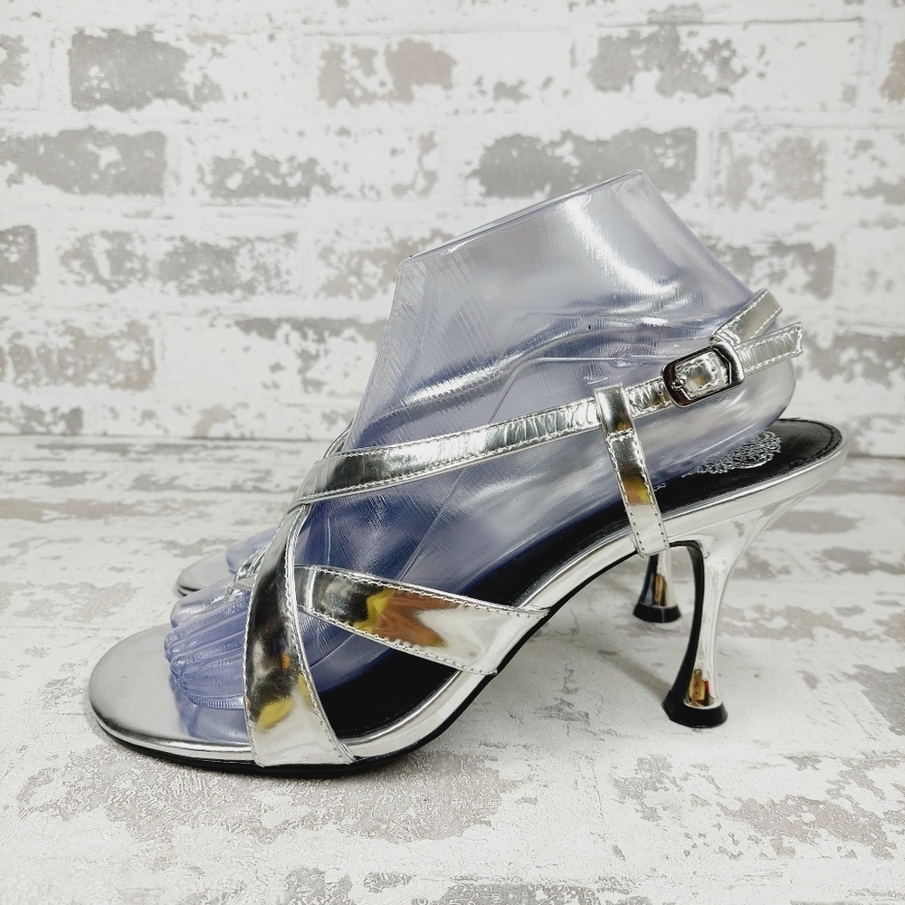 New Vince Camuto Miloani Flare Heel Silver Leather Sandals V782